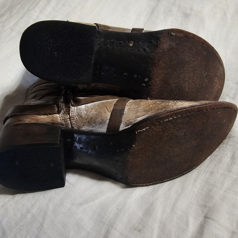 Freebird Brown Ankle Boots - Picture 11 of 11